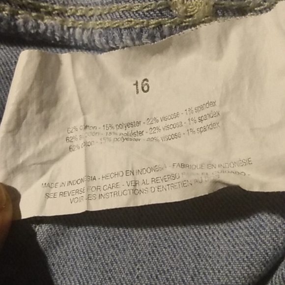 Women's Gloria Vanderbilt Detressed Short, 16, Wash Demin, pre-owned - Picture 9 of 9